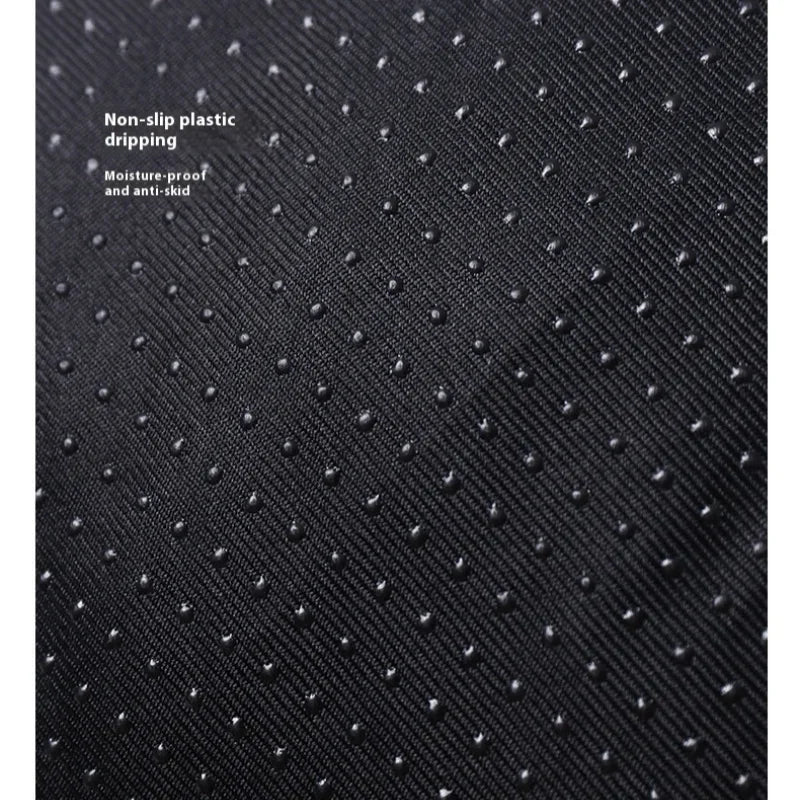 Triangle Cat Cave Bed – Warm Fleece-Lined Cat House